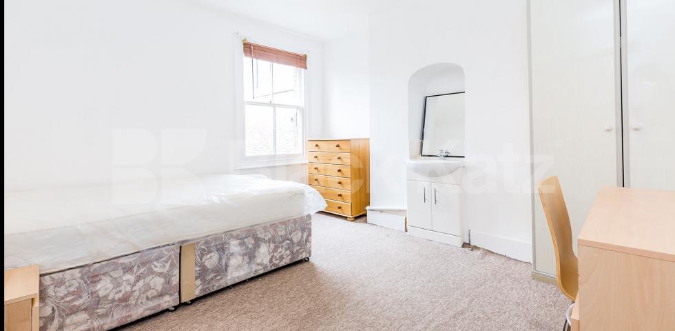 			MINUTES TO HAMPSTEAD HEATH!, 2 Bedroom, 1 bath, 1 reception Flat			 Mackeson Road, Belsize Park